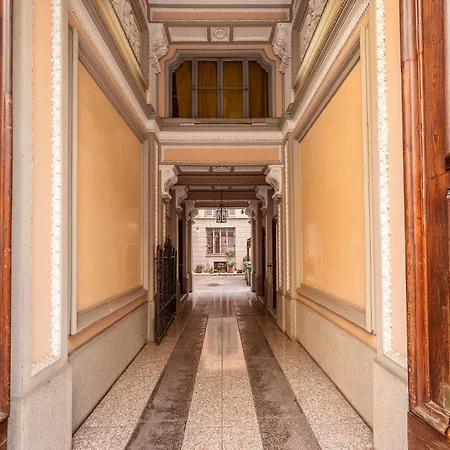 Charm House In The Heart Of - Porta Venezia Apartamento
